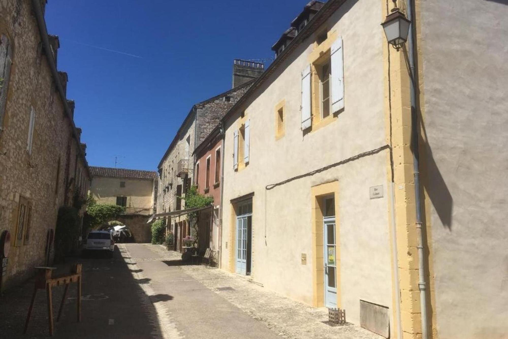 Monpazier Situation Ideale Lumineux Terrasse Exterior foto