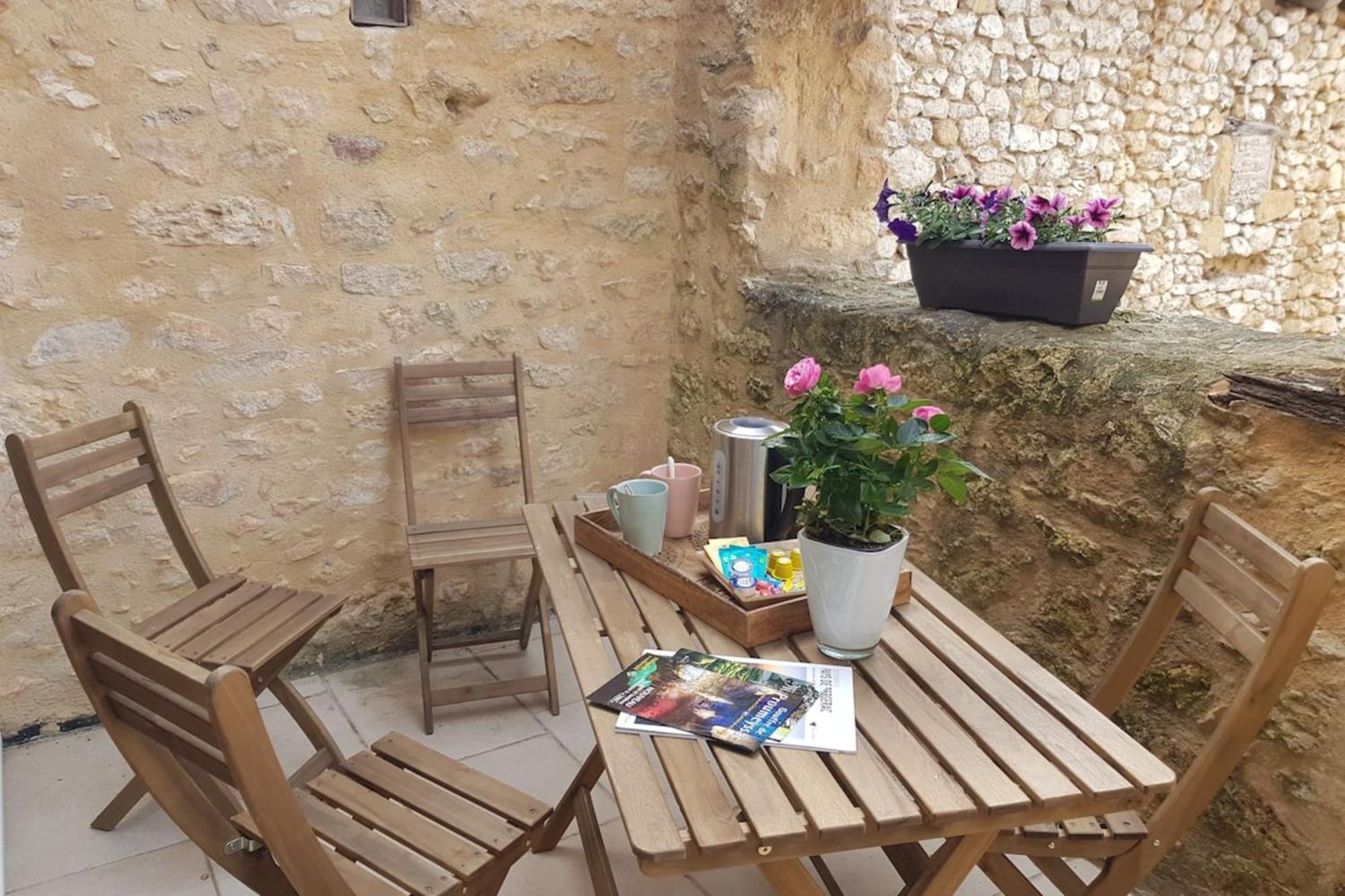 Monpazier Situation Ideale Lumineux Terrasse Exterior foto